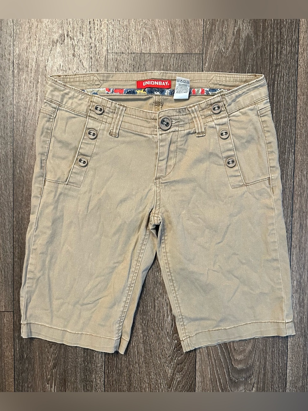 UnionBay low rise tan khaki Bermuda shorts Sz 3 Y2K 2000s